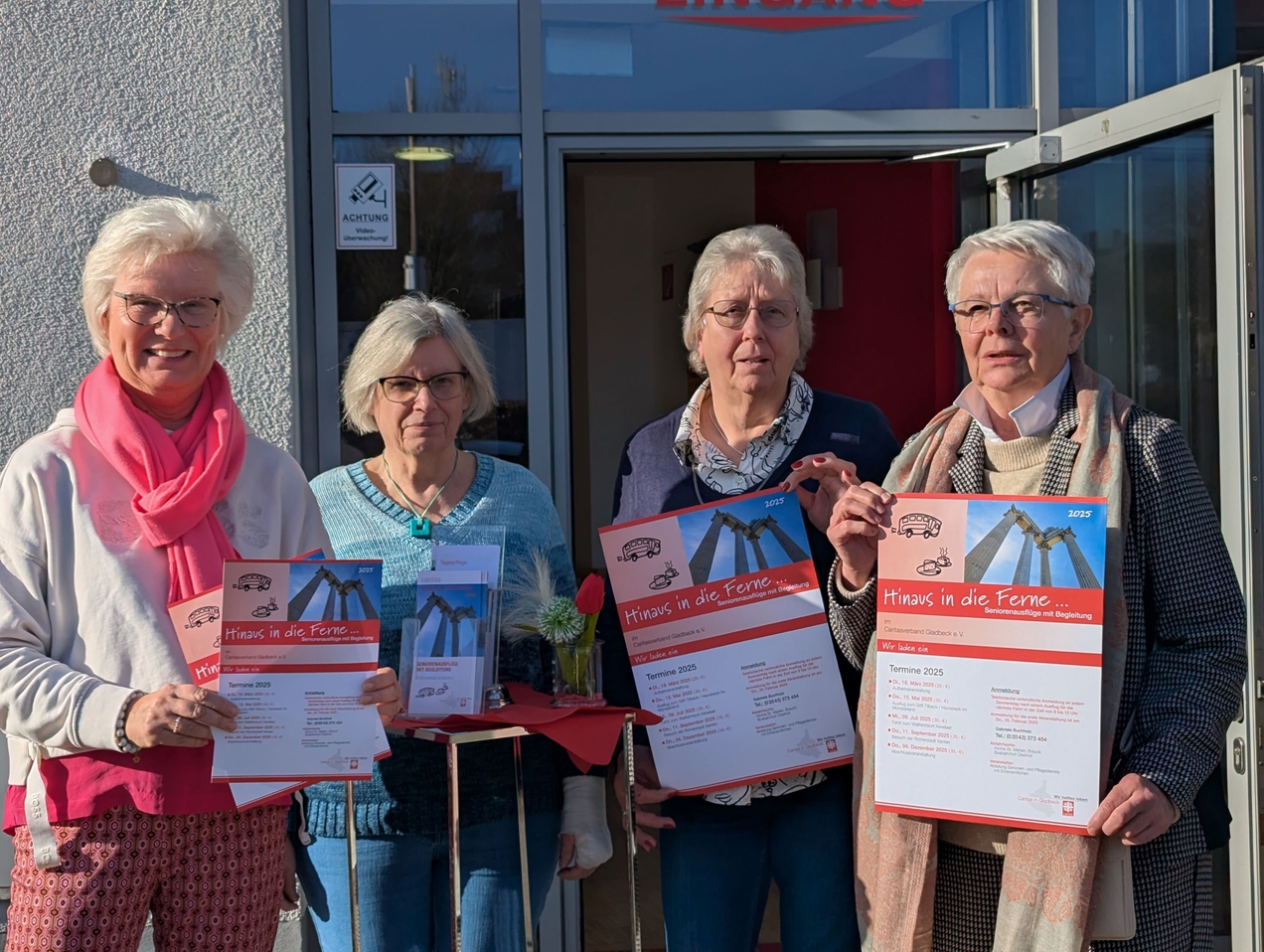 "Hinaus in die Ferne"