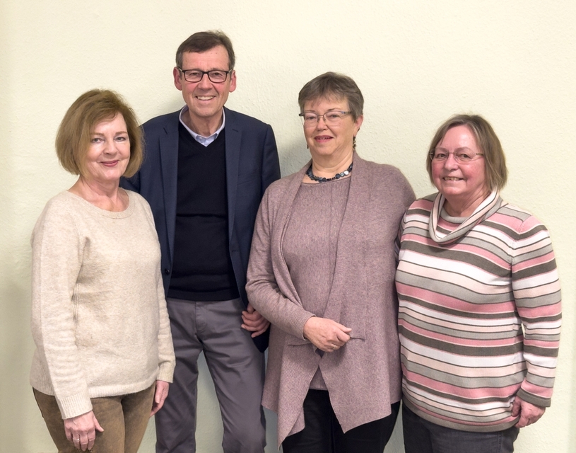 Der Vorstand des Heimatvereins: Kassenwartin Anne Spengler, stellvertretende Vorsitzende Angelika Lohe, Vorsitzenden Dietrich Pollmann  und Schriftführerin Dorothee Oermann 