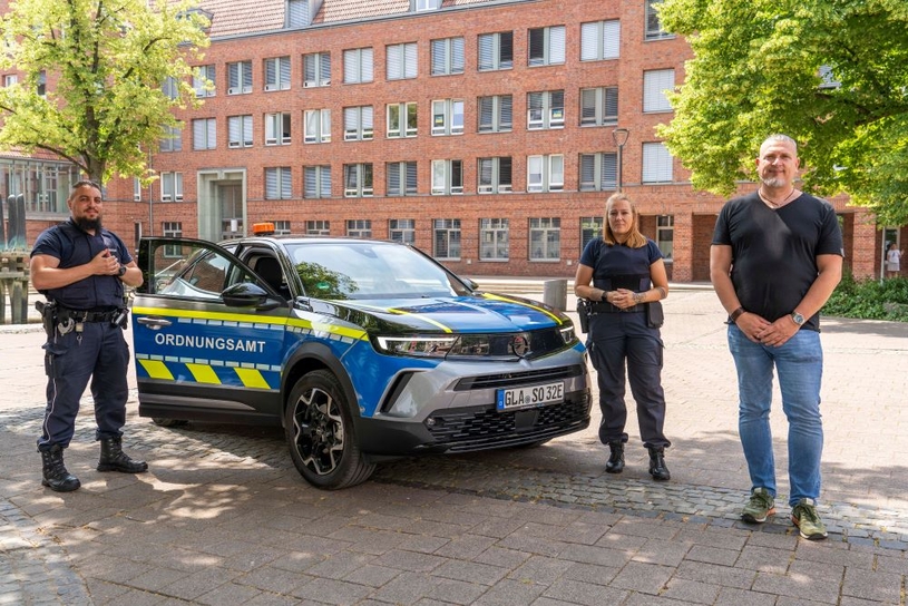 Oliver Pietrzak, Sachgebietsleitung „KOD und  Verkehrsüberwachung, Nina Gröning und Rashid Didi 