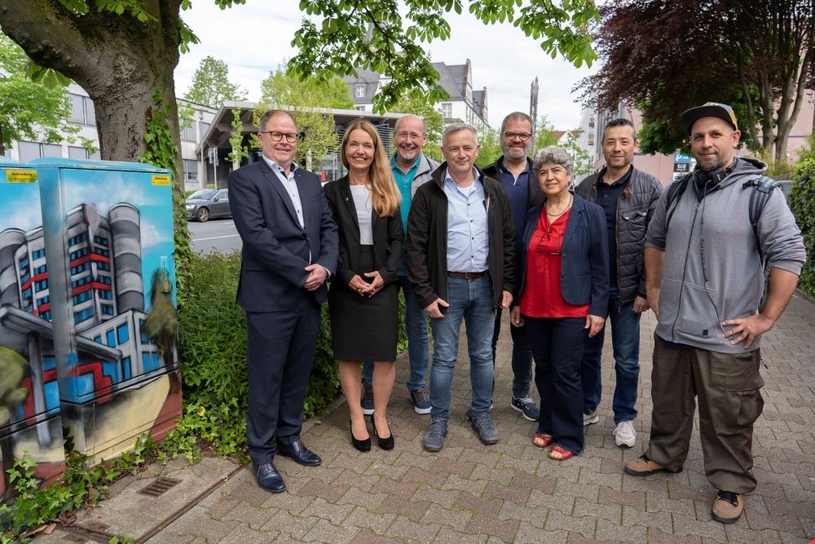 Marcus Steiner, Bürgermeisterin Bettina Weist,  Werner Hülsermann, Michael Penz, Mustafa Kemal Ugur, Müzeyyen Dreessen, Ceyhan Cakir  und Maurizio Bet 