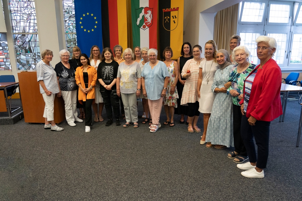 Appeltatenmajestäten treffen sich im Rathaus