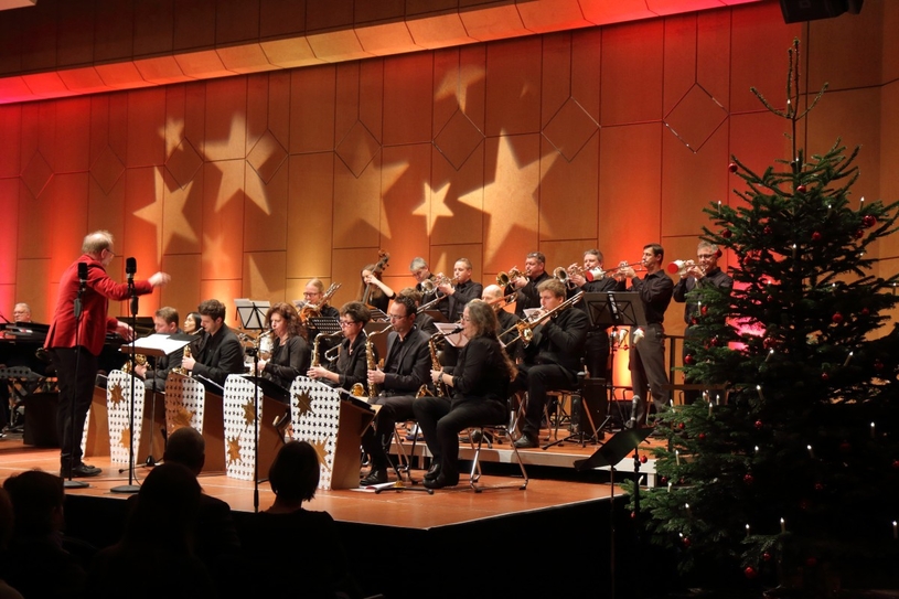 Die Big-Band der Musikschule konzertiert in der Stadthalle.