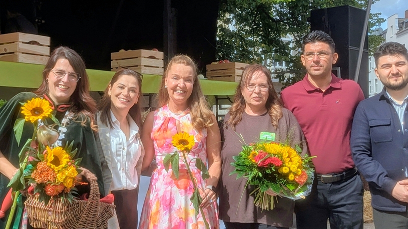 Gabi Alexander mit Bürgermeisterin Bettina Weist und der Delegation aus Alanya.