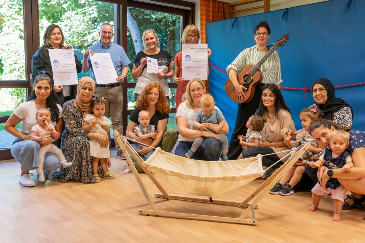„Wiegen- und Kinderlieder aus aller Welt“ in der Kita St. Michael
