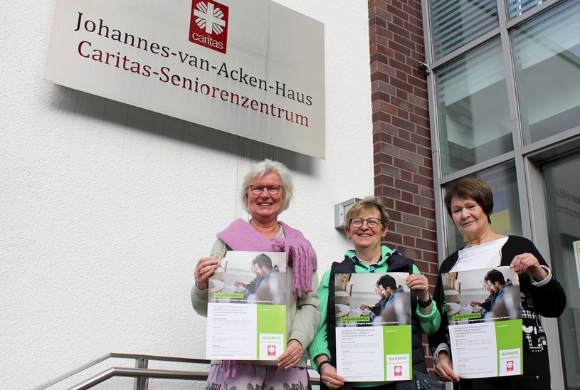 Das Bild zeigt (v.l.n.r.) Gabriele Buchholz (Caritas), Marie Luise Schulte im Walde (Leitung Gesprächskreis) und Gertrud Kuhlmann (Betreuung der demenziell Erkrankten).