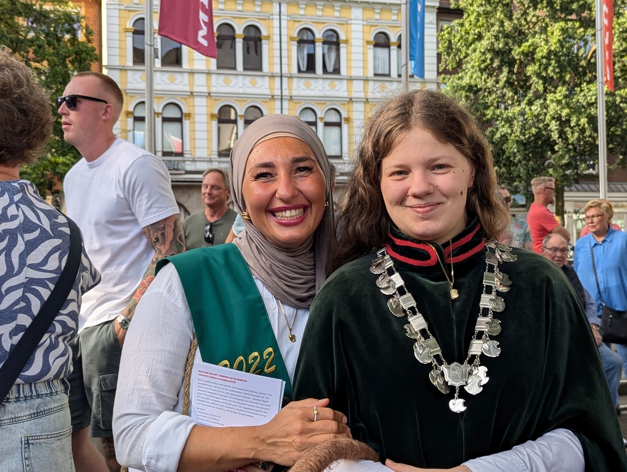 Feierabendmarkt lockt die Besucher in die Innenstadt (Fotostrecke)