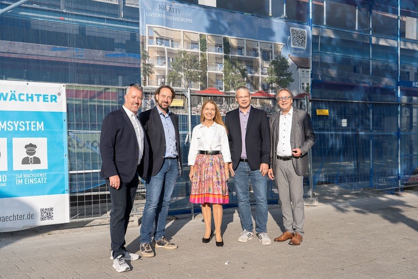 Daniel Salomon, Carsten Dreyer, Bürgermeisterin Bettina Weist, Stefan Heidermann, sowie Peter Breßer-Barnebeck 