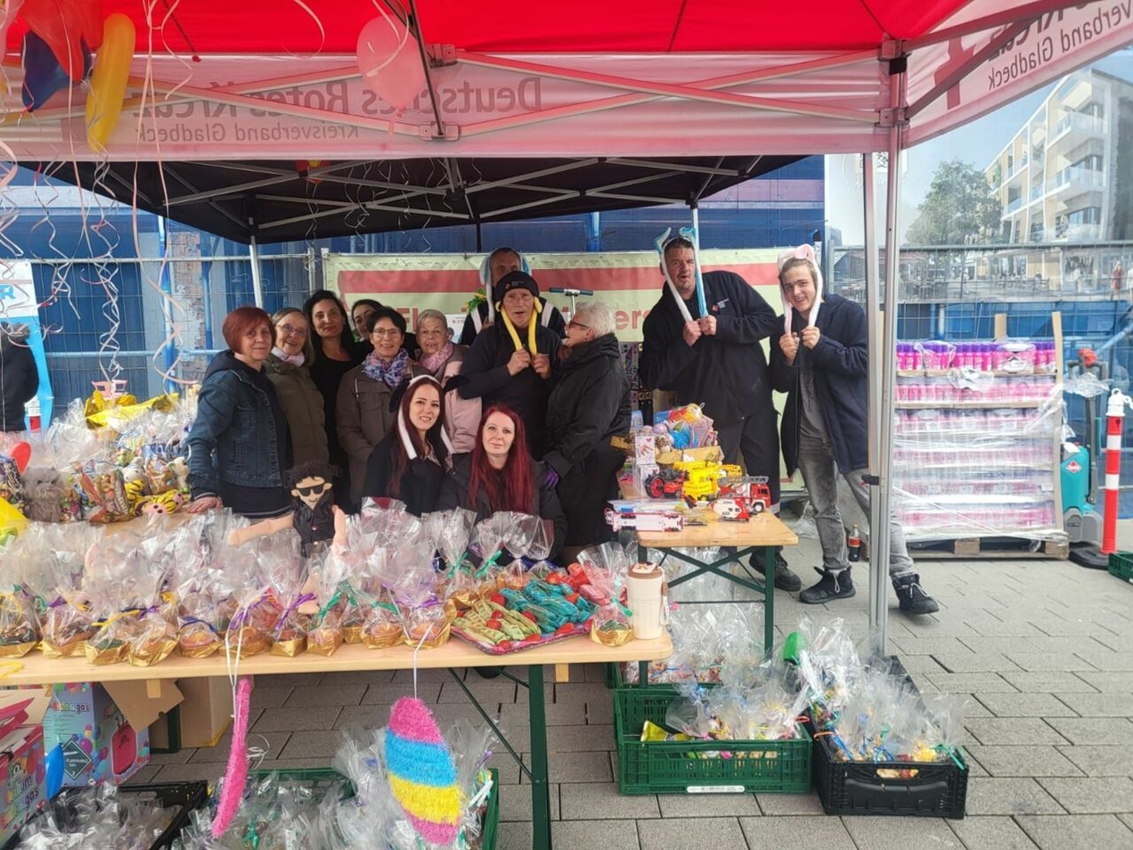 400 Ostergeschenke an Kinder der Tafelkunden verteilt